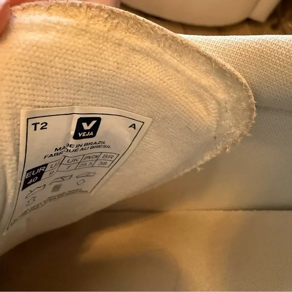 Veja RECIFE LEATHER Sneakers - Picture 8 of 12